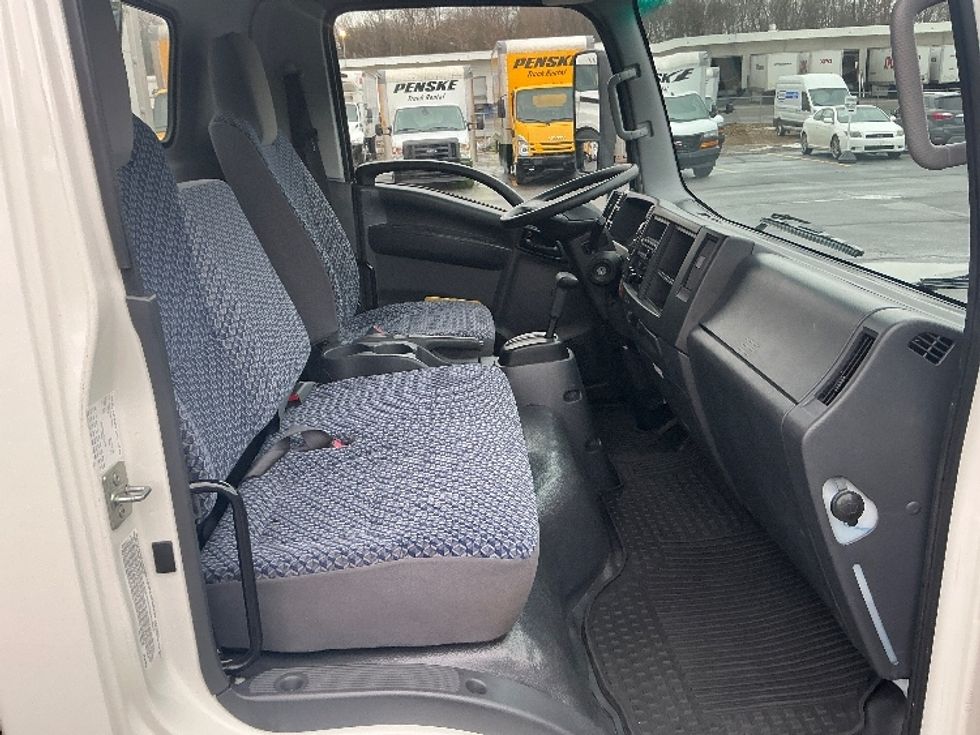 Light Duty Box Truck-Light and Medium Duty Trucks-Isuzu-2023-NPR EFI-Wilkes Barre-PA-103,426\n\t\tmiles-$ 44,500 - Image 22