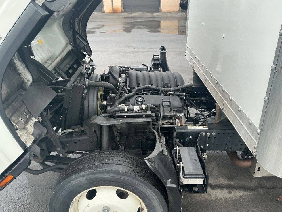 Light Duty Box Truck-Light and Medium Duty Trucks-Isuzu-2023-NPR EFI-Wilkes Barre-PA-103,426\n\t\tmiles-$ 44,500 - Image 24