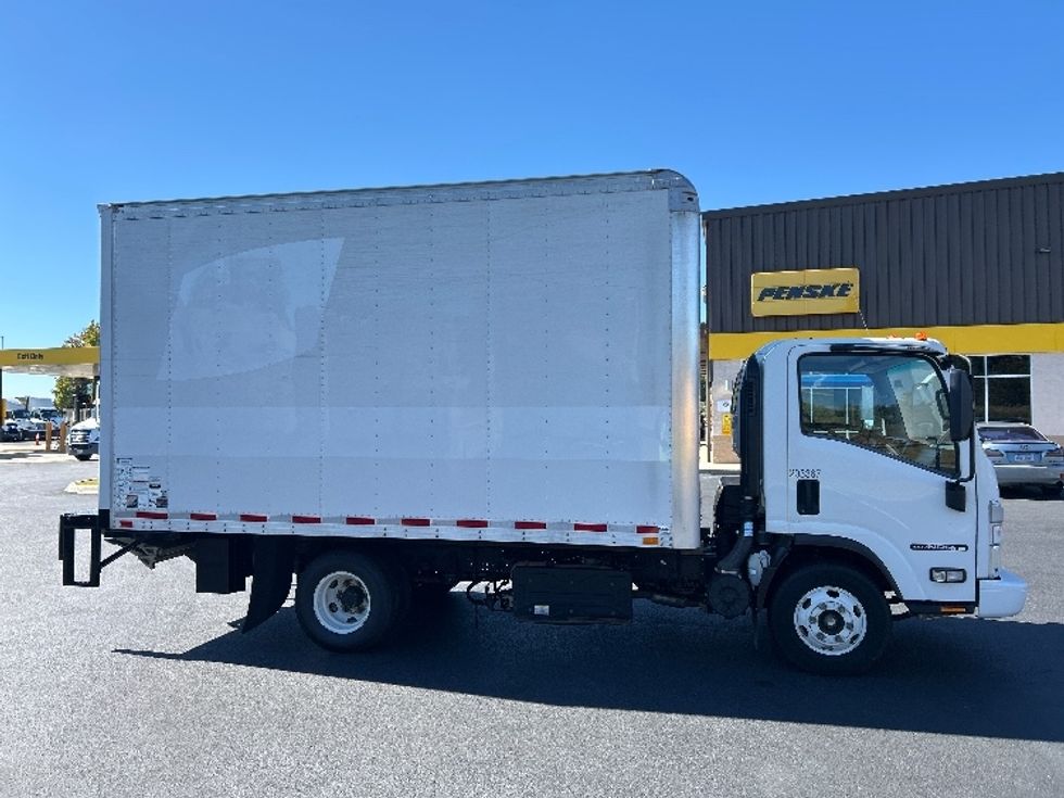 Light Duty Box Truck-Light and Medium Duty Trucks-Isuzu-2023-NPR-Greensboro-NC-177,548\n\t\tmiles-$ 37,500 - Image 15