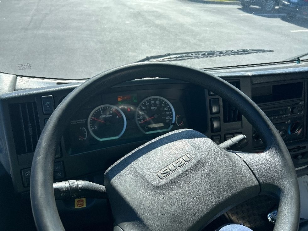Light Duty Box Truck-Light and Medium Duty Trucks-Isuzu-2023-NPR-Greensboro-NC-177,548\n\t\tmiles-$ 37,500 - Image 17