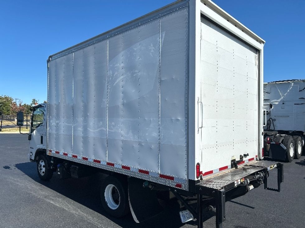 Light Duty Box Truck-Light and Medium Duty Trucks-Isuzu-2023-NPR-Greensboro-NC-177,548\n\t\tmiles-$ 37,500 - Image 6