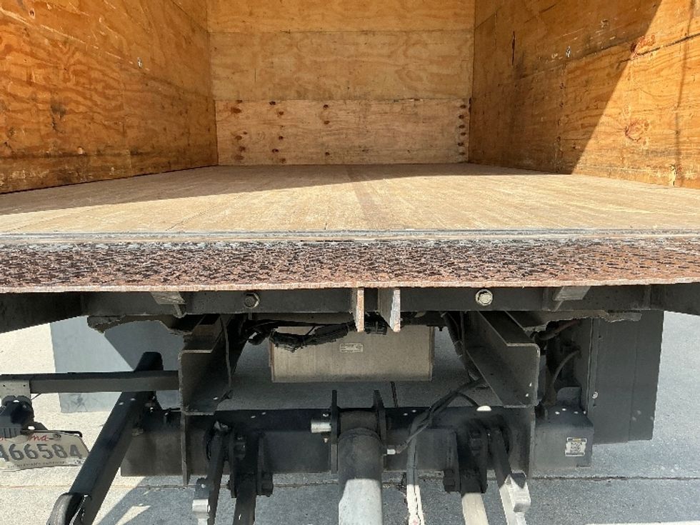 Light Duty Box Truck-Light and Medium Duty Trucks-Isuzu-2023-NPR-Hammond-LA-102,641\n\t\tmiles-$ 51,000 - Image 10