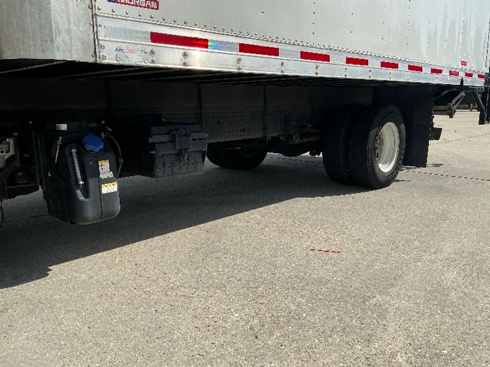 Light Duty Box Truck-Light and Medium Duty Trucks-Isuzu-2023-NPR-Hammond-LA-102,641\n\t\tmiles-$ 51,000 - Image 5