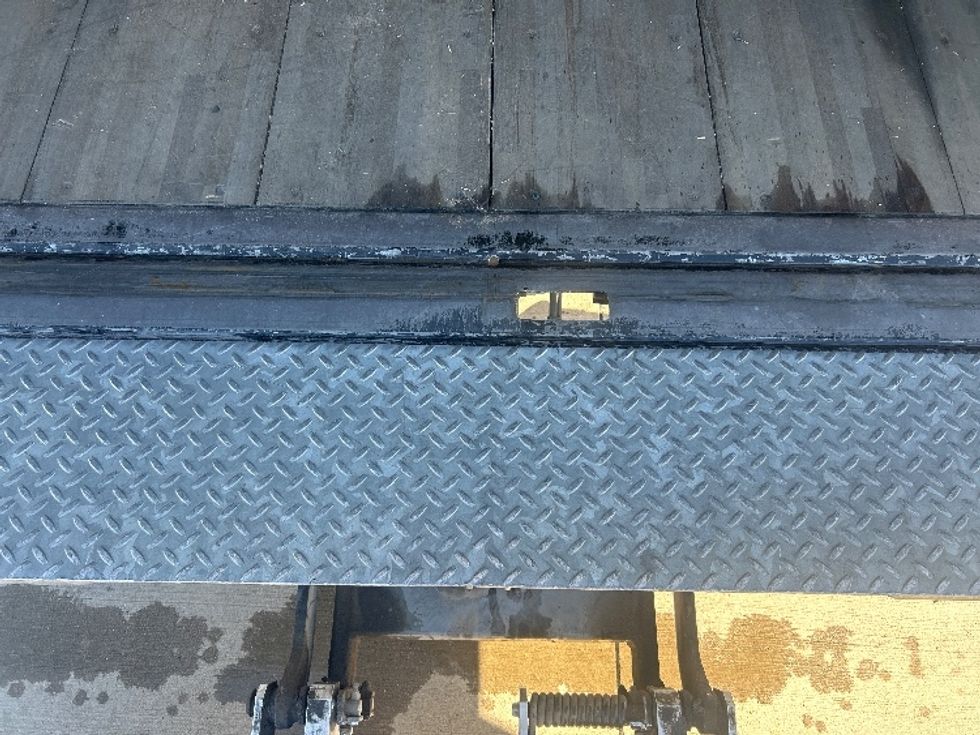 Light Duty Box Truck-Light and Medium Duty Trucks-Isuzu-2023-NPR-Houston-TX-125,255\n\t\tmiles-$ 46,750 - Image 10