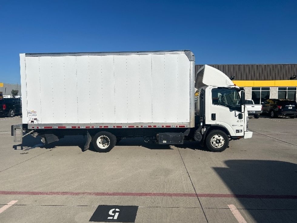 Light Duty Box Truck-Light and Medium Duty Trucks-Isuzu-2023-NPR-Houston-TX-125,255\n\t\tmiles-$ 46,750 - Image 15