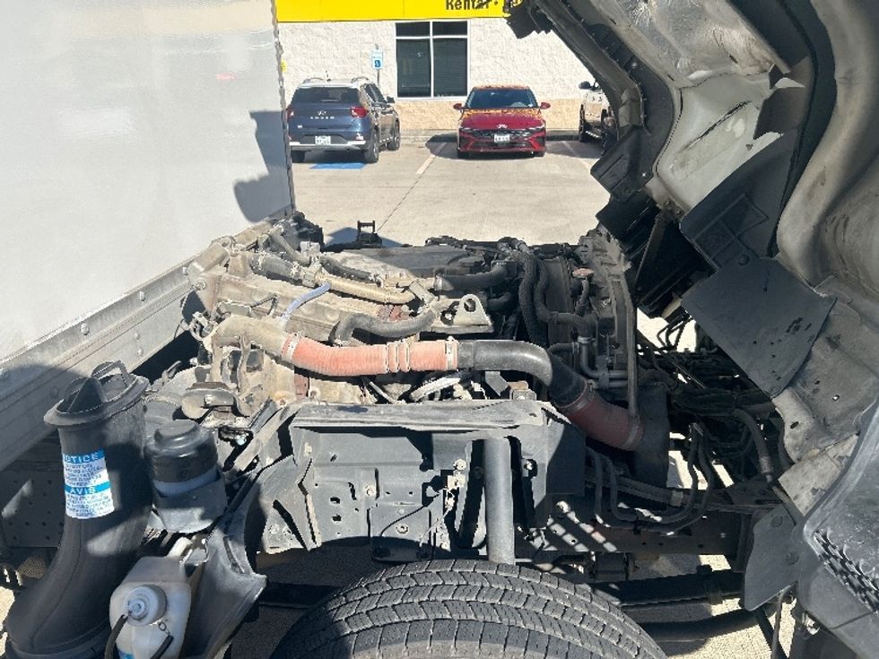 Light Duty Box Truck-Light and Medium Duty Trucks-Isuzu-2023-NPR-Houston-TX-125,255\n\t\tmiles-$ 46,750 - Image 23