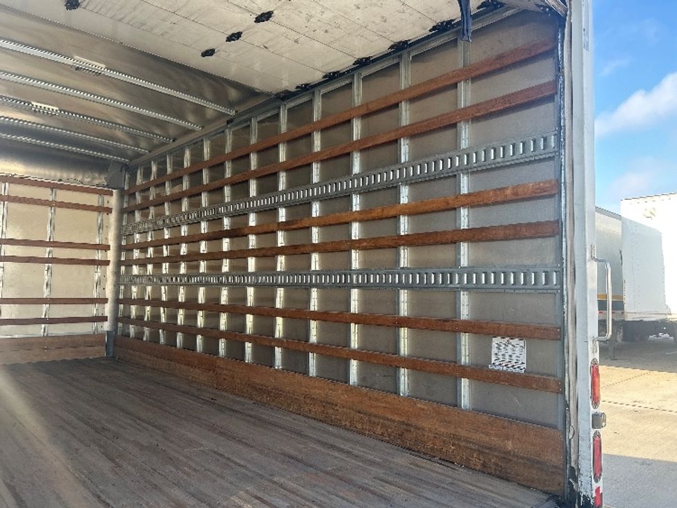 Light Duty Box Truck-Light and Medium Duty Trucks-Isuzu-2023-NPR-Houston-TX-132,796\n\t\tmiles-$ 44,000 - Image 12