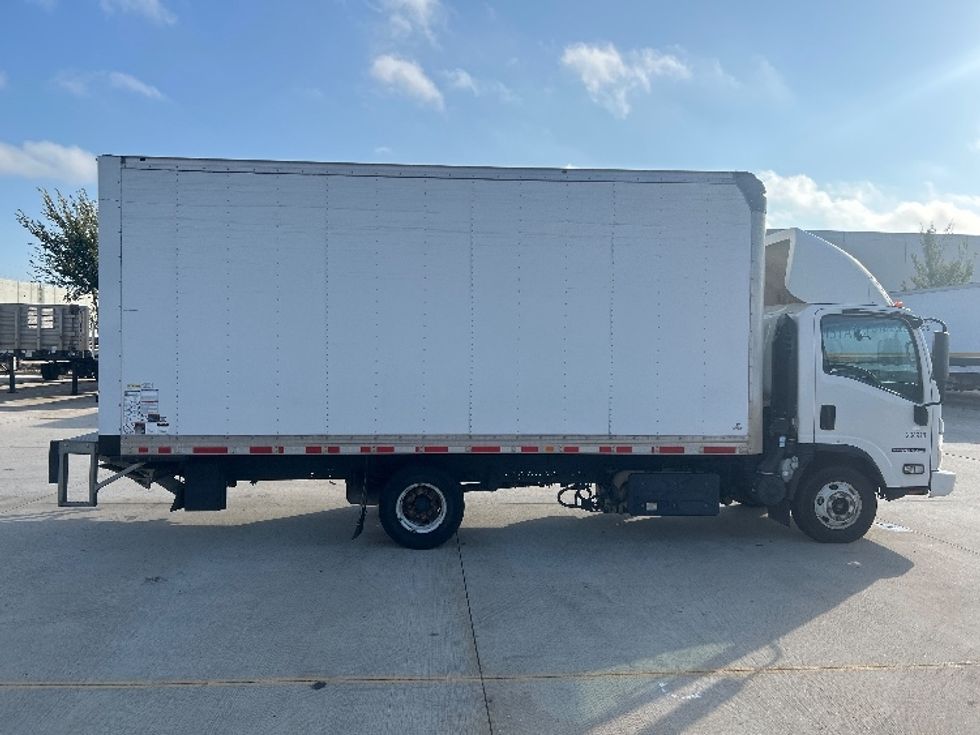 Light Duty Box Truck-Light and Medium Duty Trucks-Isuzu-2023-NPR-Houston-TX-132,796\n\t\tmiles-$ 44,000 - Image 15