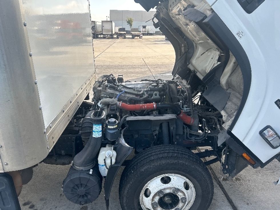 Light Duty Box Truck-Light and Medium Duty Trucks-Isuzu-2023-NPR-Houston-TX-132,796\n\t\tmiles-$ 44,000 - Image 22