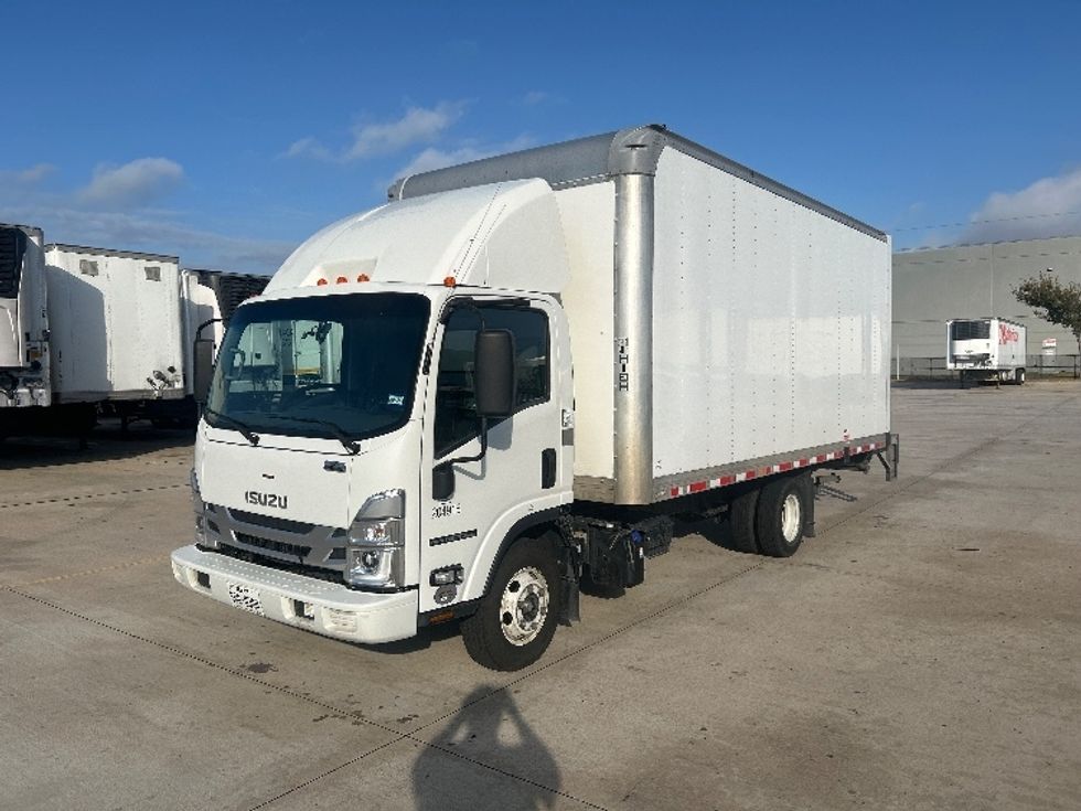 Light Duty Box Truck-Light and Medium Duty Trucks-Isuzu-2023-NPR-Houston-TX-132,796\n\t\tmiles-$ 44,000 - Image 3