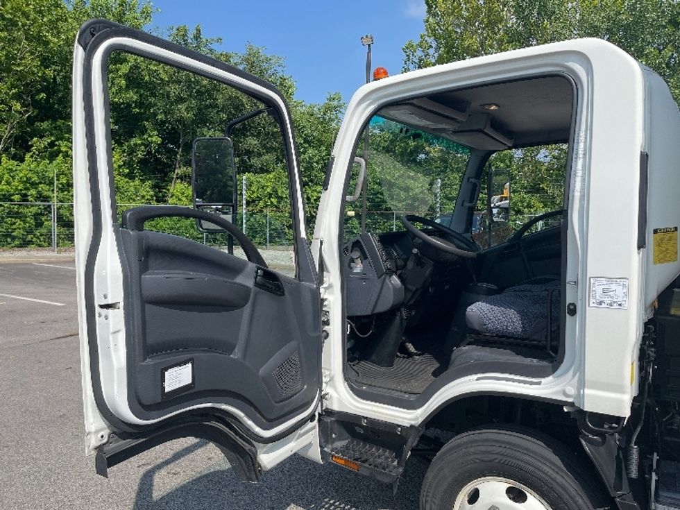 Light Duty Box Truck-Light and Medium Duty Trucks-Isuzu-2023-NPR-King Of Prussia-PA-129,182\n\t\tmiles-$ 44,250 - Image 16