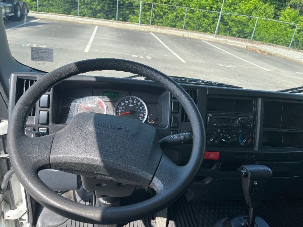 Light Duty Box Truck-Light and Medium Duty Trucks-Isuzu-2023-NPR-King Of Prussia-PA-129,182\n\t\tmiles-$ 44,250 - Image 18