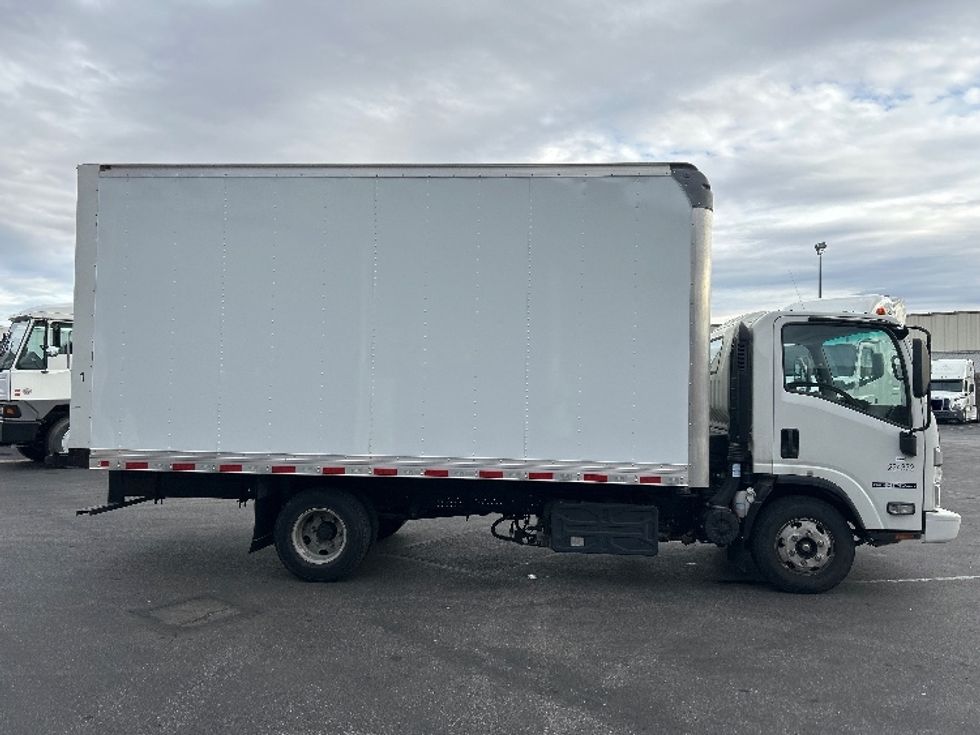 Light Duty Box Truck-Light and Medium Duty Trucks-Isuzu-2023-NPR-Las Vegas-NV-12,751\n\t\tmiles-$ 60,750 - Image 14