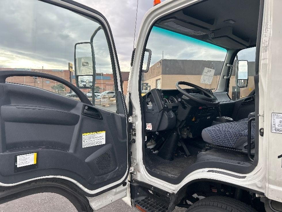 Light Duty Box Truck-Light and Medium Duty Trucks-Isuzu-2023-NPR-Las Vegas-NV-12,751\n\t\tmiles-$ 60,750 - Image 15