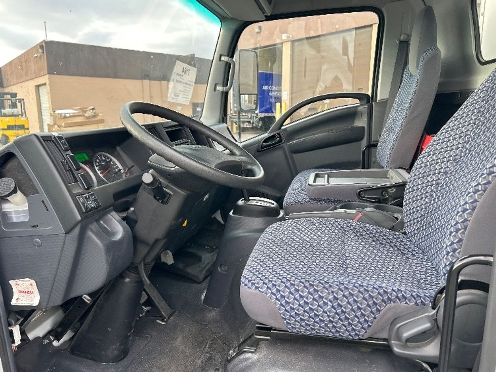 Light Duty Box Truck-Light and Medium Duty Trucks-Isuzu-2023-NPR-Las Vegas-NV-12,751\n\t\tmiles-$ 60,750 - Image 16
