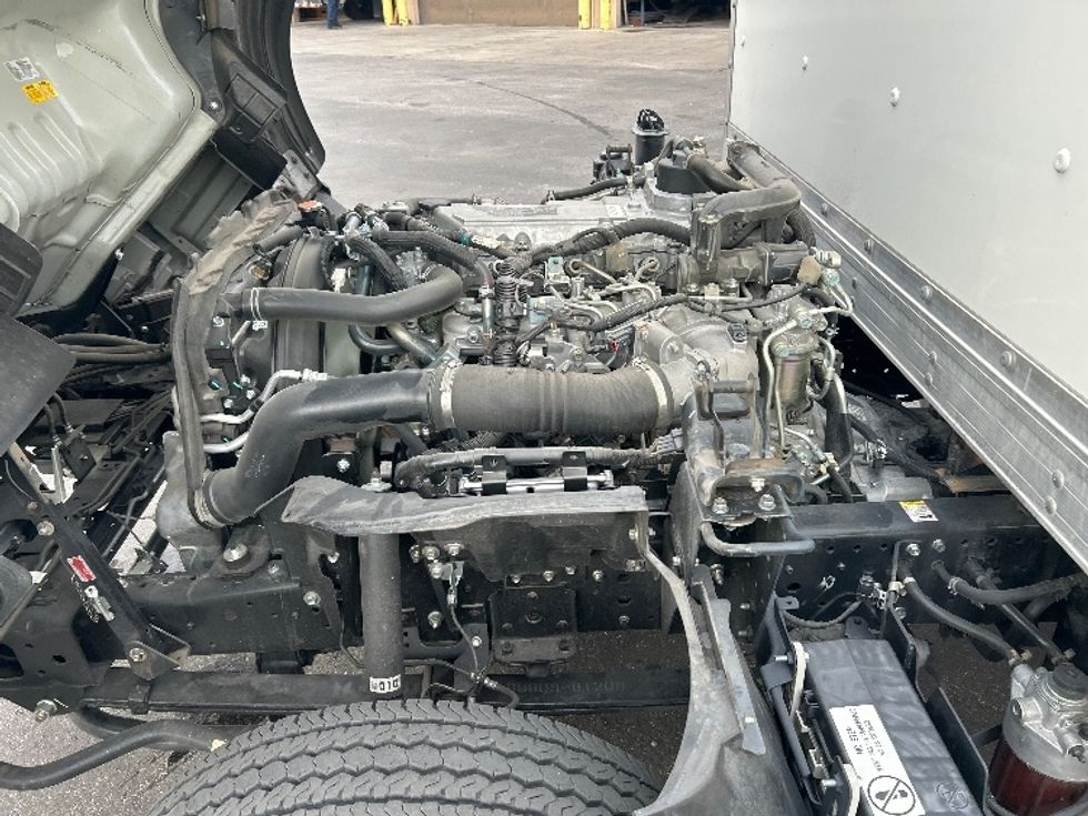 Light Duty Box Truck-Light and Medium Duty Trucks-Isuzu-2023-NPR-Las Vegas-NV-12,751\n\t\tmiles-$ 60,750 - Image 23