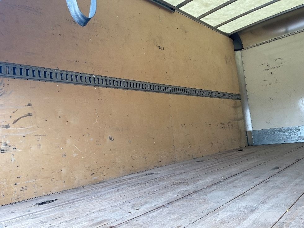 Light Duty Box Truck-Light and Medium Duty Trucks-Isuzu-2023-NPR-Las Vegas-NV-20,185\n\t\tmiles-$ 61,750 - Image 10