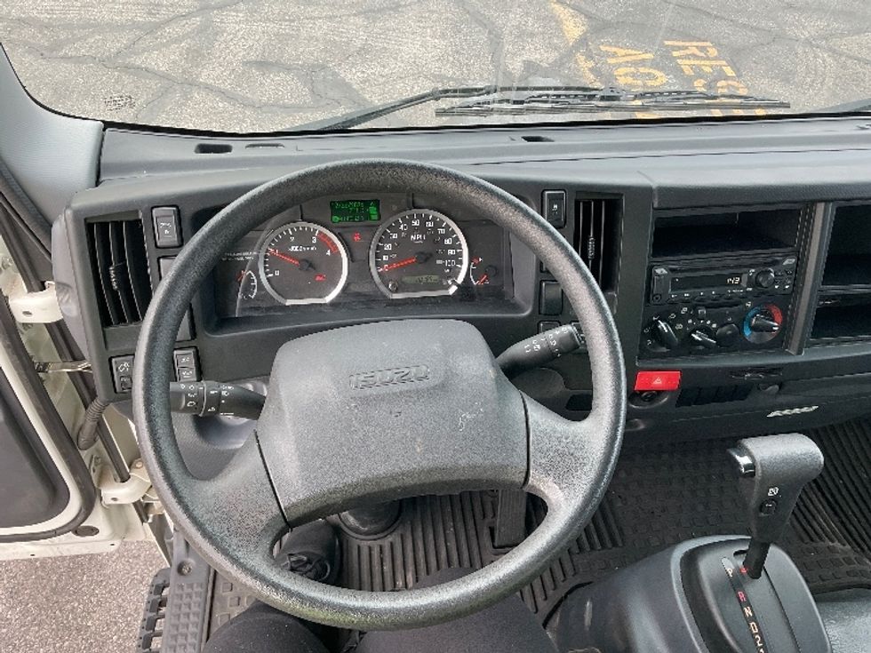 Light Duty Box Truck-Light and Medium Duty Trucks-Isuzu-2023-NPR-Las Vegas-NV-20,185\n\t\tmiles-$ 61,750 - Image 16