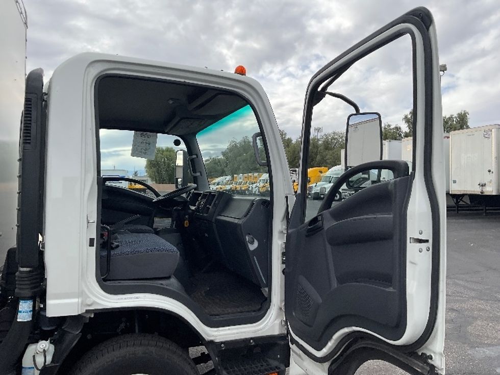 Light Duty Box Truck-Light and Medium Duty Trucks-Isuzu-2023-NPR-Las Vegas-NV-20,185\n\t\tmiles-$ 61,750 - Image 19