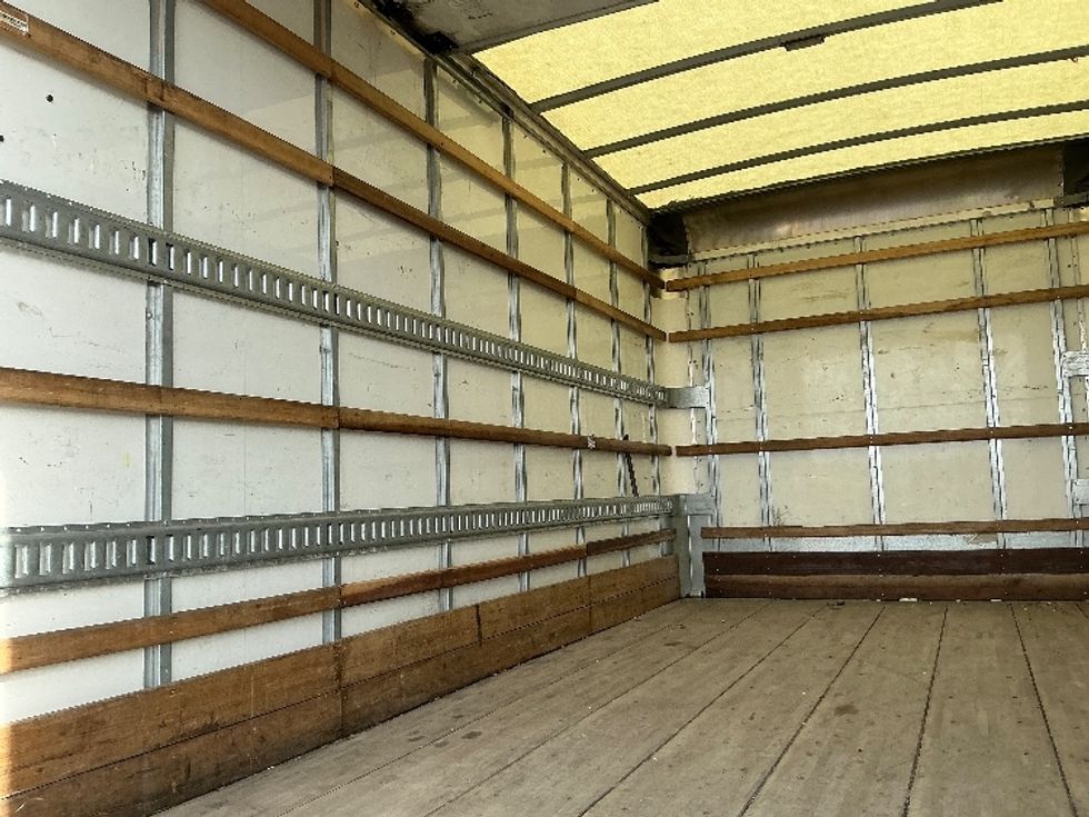 Light Duty Box Truck-Light and Medium Duty Trucks-Isuzu-2023-NPR-Las Vegas-NV-94,927\n\t\tmiles-$ 53,500 - Image 11