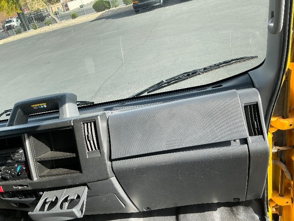 Light Duty Box Truck-Light and Medium Duty Trucks-Isuzu-2023-NPR-Las Vegas-NV-94,927\n\t\tmiles-$ 53,500 - Image 21
