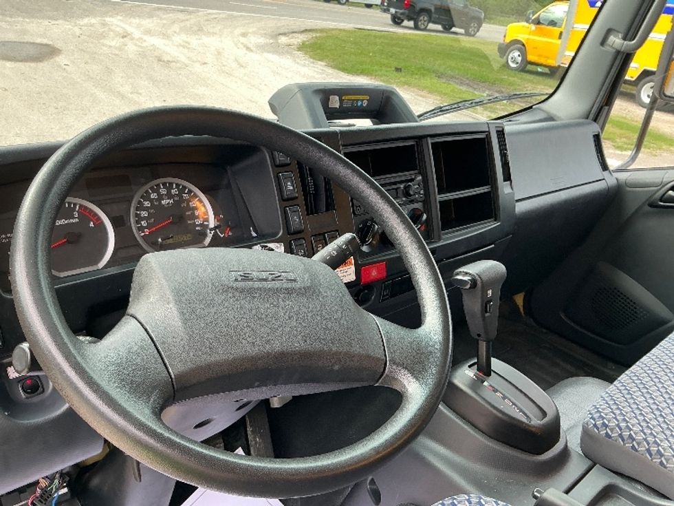 Light Duty Box Truck-Light and Medium Duty Trucks-Isuzu-2023-NPR-Mebane-NC-103,981\n\t\tmiles-$ 48,000 - Image 17