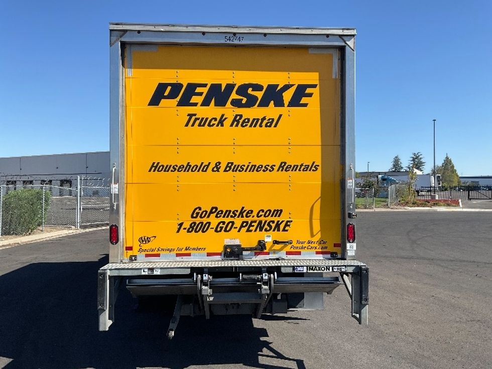 Light Duty Box Truck-Light and Medium Duty Trucks-Isuzu-2023-NPR-Stockton-CA-123,245\n\t\tmiles-$ 46,750 - Image 7