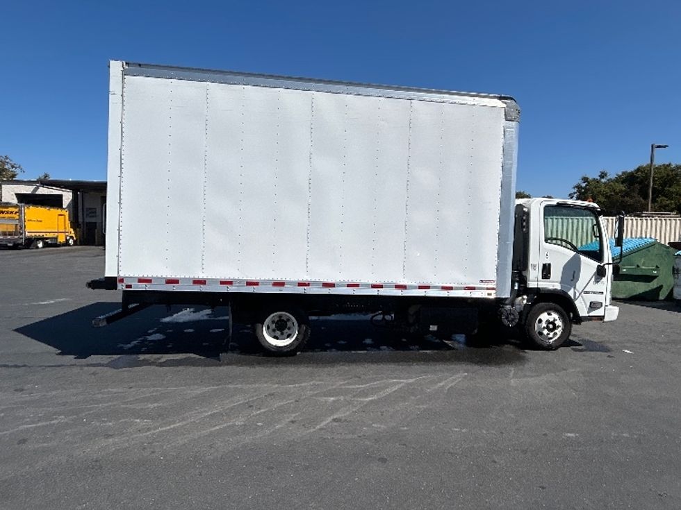 Light Duty Box Truck-Light and Medium Duty Trucks-Isuzu-2023-NPR-West Sacramento-CA-177,123\n\t\tmiles-$ 36,000 - Image 14
