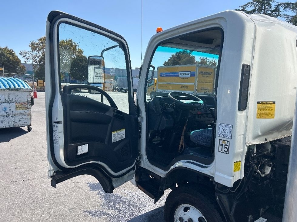 Light Duty Box Truck-Light and Medium Duty Trucks-Isuzu-2023-NPR-West Sacramento-CA-177,123\n\t\tmiles-$ 36,000 - Image 15