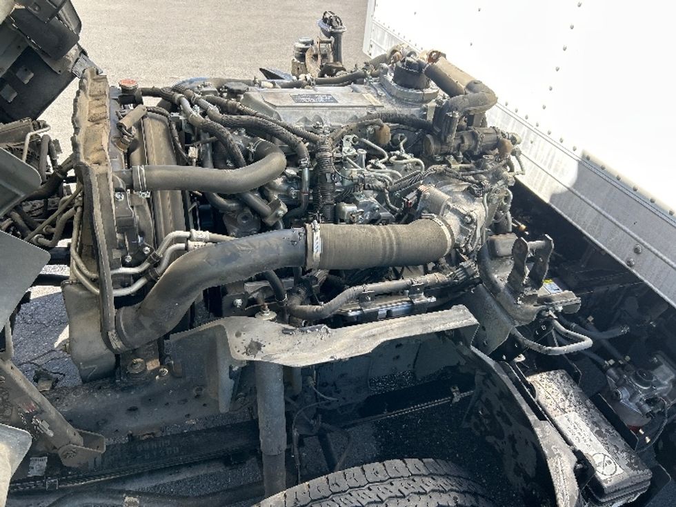 Light Duty Box Truck-Light and Medium Duty Trucks-Isuzu-2023-NPR-West Sacramento-CA-177,123\n\t\tmiles-$ 36,000 - Image 23