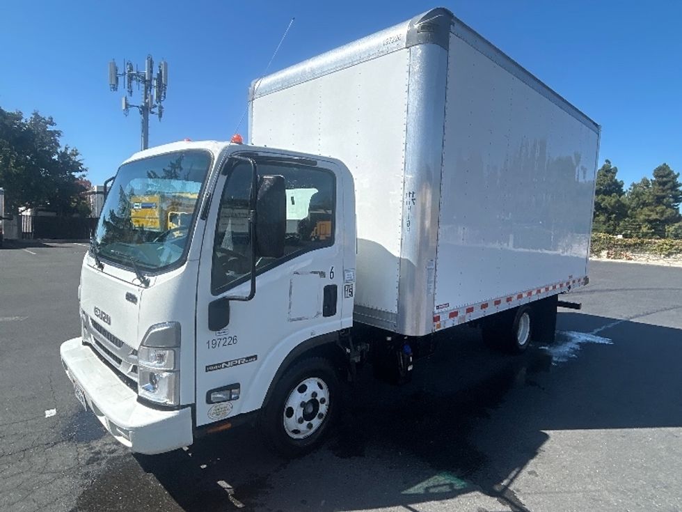 Light Duty Box Truck-Light and Medium Duty Trucks-Isuzu-2023-NPR-West Sacramento-CA-177,123\n\t\tmiles-$ 36,000 - Image 3