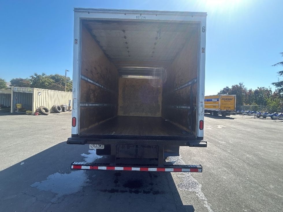 Light Duty Box Truck-Light and Medium Duty Trucks-Isuzu-2023-NPR-West Sacramento-CA-177,123\n\t\tmiles-$ 36,000 - Image 8
