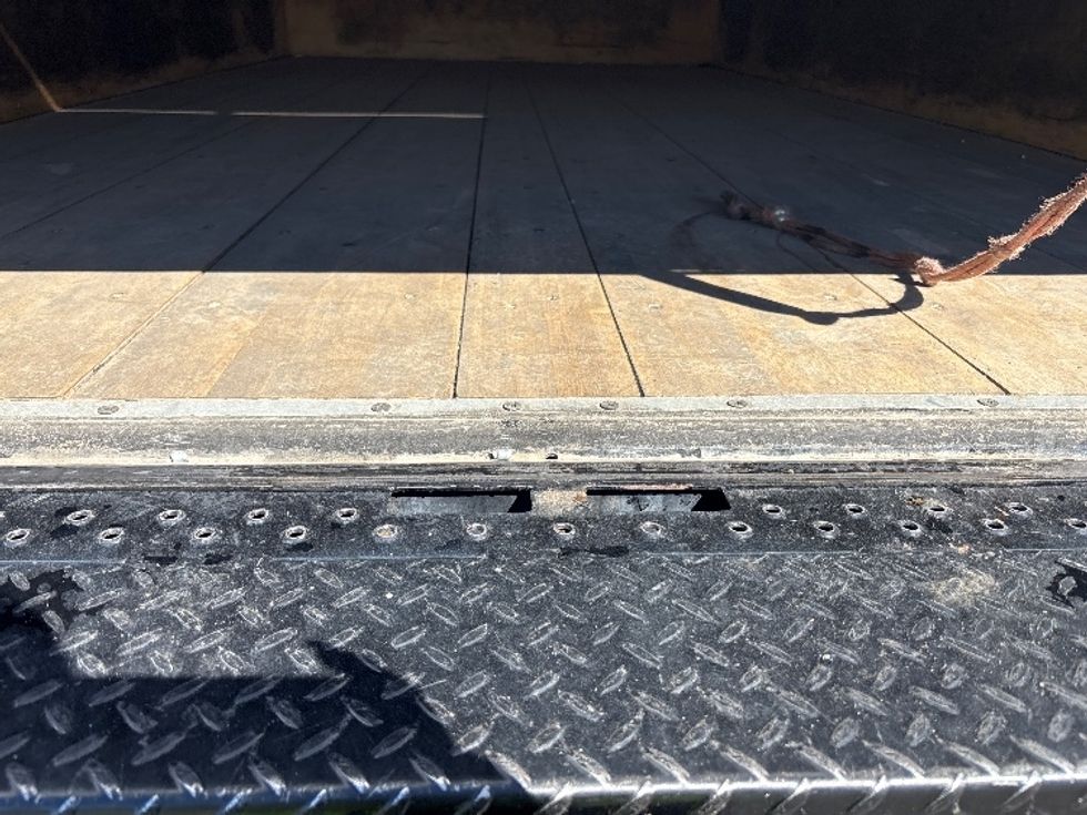 Light Duty Box Truck-Light and Medium Duty Trucks-Isuzu-2023-NPR-West Sacramento-CA-193,908\n\t\tmiles-$ 32,750 - Image 10