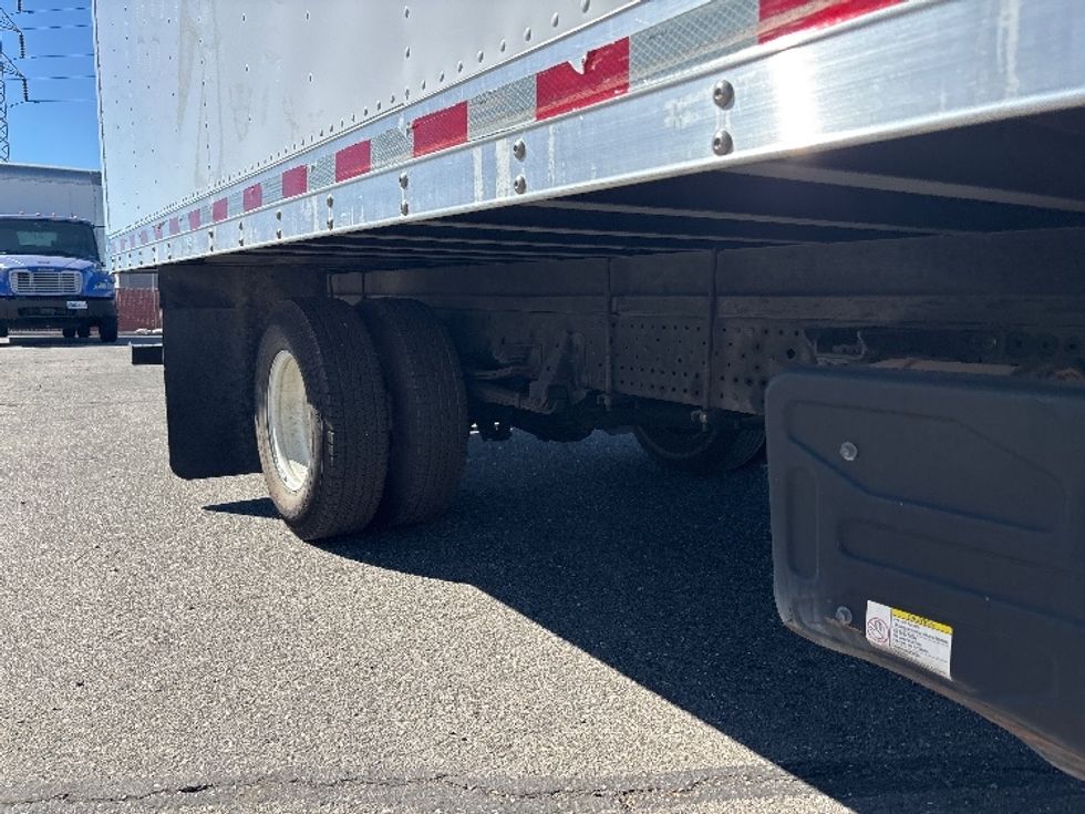 Light Duty Box Truck-Light and Medium Duty Trucks-Isuzu-2023-NPR-West Sacramento-CA-193,908\n\t\tmiles-$ 32,750 - Image 14
