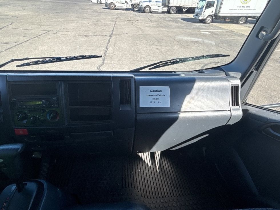 Light Duty Box Truck-Light and Medium Duty Trucks-Isuzu-2023-NPR-West Sacramento-CA-193,908\n\t\tmiles-$ 32,750 - Image 21