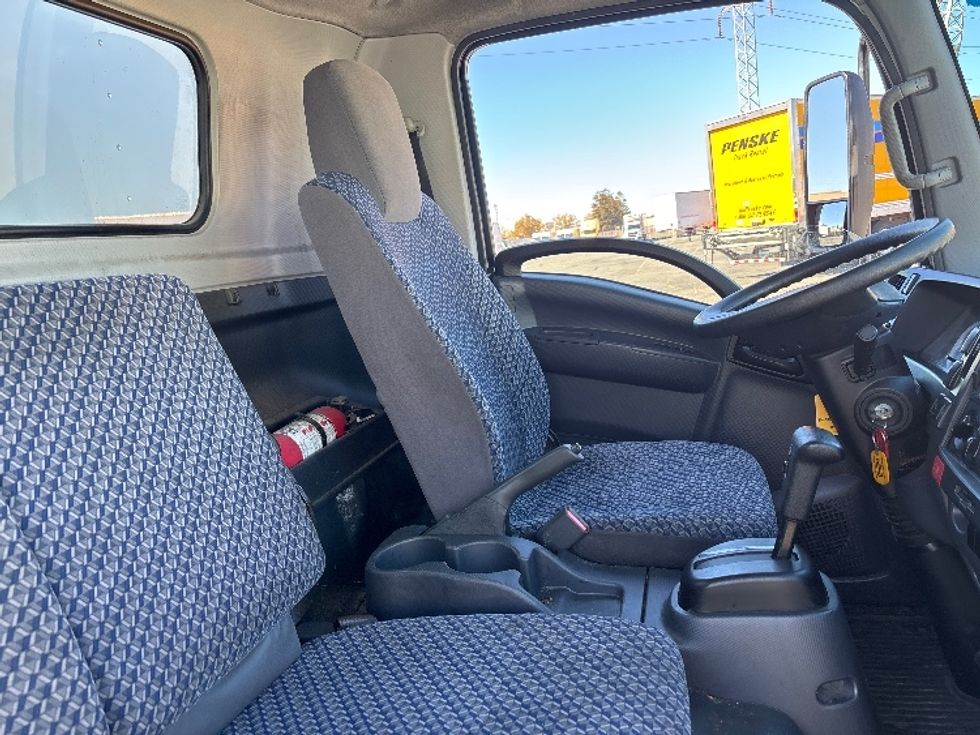 Light Duty Box Truck-Light and Medium Duty Trucks-Isuzu-2023-NPR-West Sacramento-CA-193,908\n\t\tmiles-$ 32,750 - Image 22
