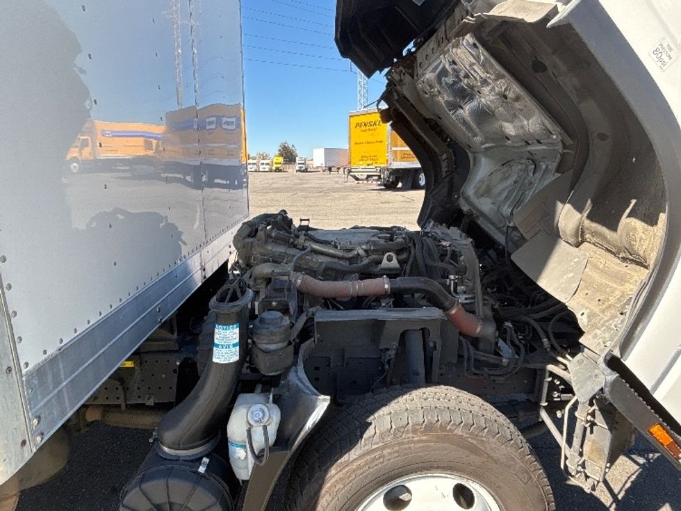 Light Duty Box Truck-Light and Medium Duty Trucks-Isuzu-2023-NPR-West Sacramento-CA-193,908\n\t\tmiles-$ 32,750 - Image 23