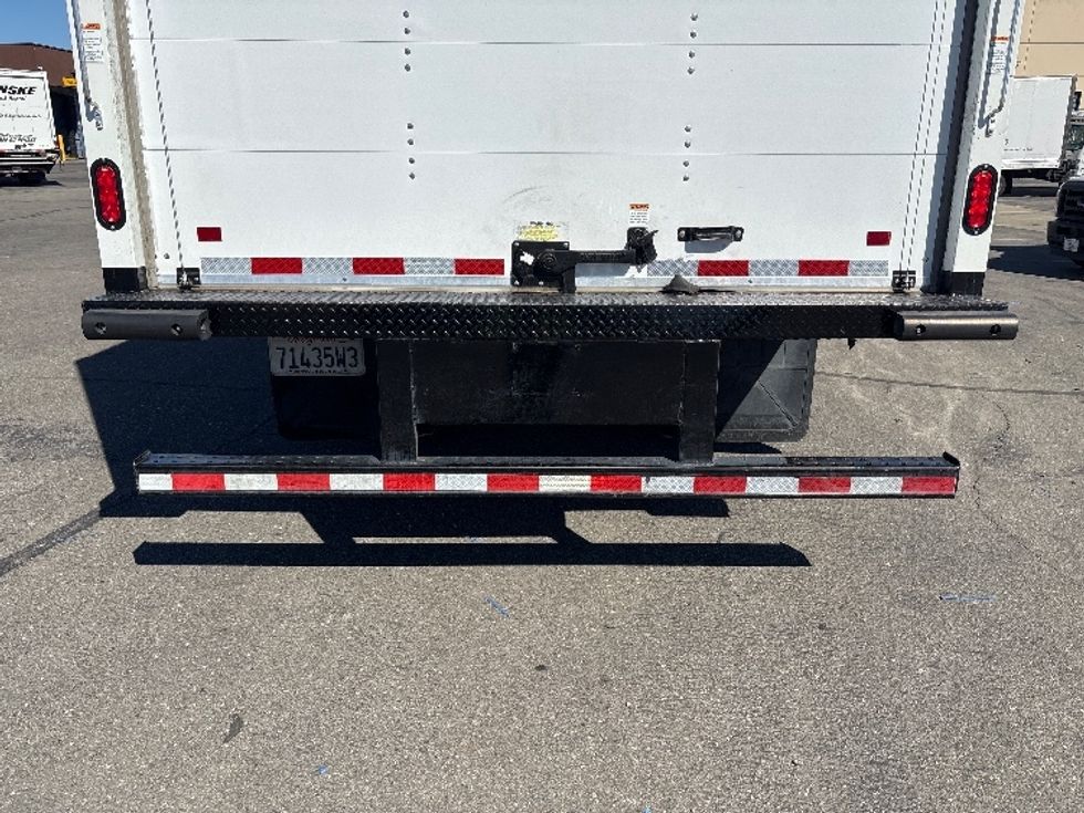 Light Duty Box Truck-Light and Medium Duty Trucks-Isuzu-2023-NPR-West Sacramento-CA-193,908\n\t\tmiles-$ 32,750 - Image 9