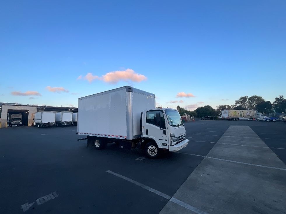 Light Duty Box Truck-Light and Medium Duty Trucks-Isuzu-2023-NPR-West Sacramento-CA-205,760\n\t\tmiles-$ 30,750 - Image 1