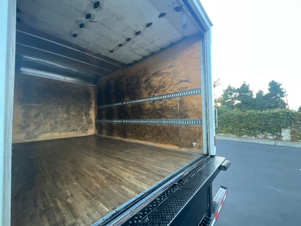 Light Duty Box Truck-Light and Medium Duty Trucks-Isuzu-2023-NPR-West Sacramento-CA-205,760\n\t\tmiles-$ 30,750 - Image 12