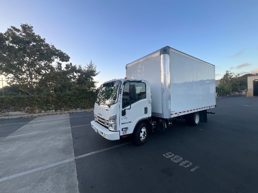 Light Duty Box Truck-Light and Medium Duty Trucks-Isuzu-2023-NPR-West Sacramento-CA-205,760\n\t\tmiles-$ 30,750 - Image 3