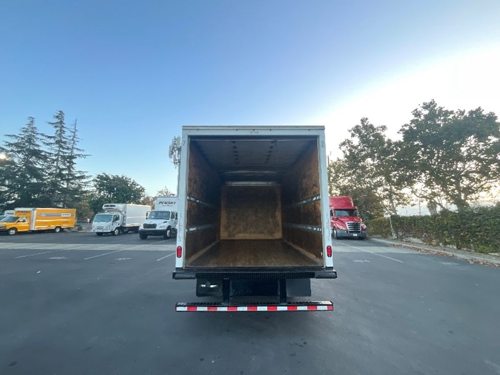 Light Duty Box Truck-Light and Medium Duty Trucks-Isuzu-2023-NPR-West Sacramento-CA-205,760\n\t\tmiles-$ 30,750 - Image 8