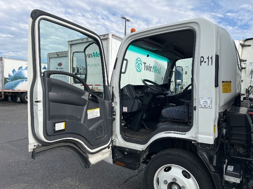 Light Duty Box Truck-Light and Medium Duty Trucks-Isuzu-2023-NPRXD-Sturtevant-WI-42,061\n\t\tmiles-$ 59,500 - Image 16