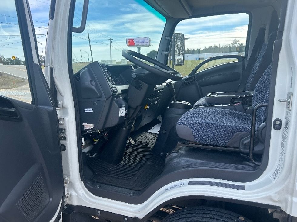 Light Duty Box Truck-Light and Medium Duty Trucks-Isuzu-2024-NPR EFI-Hattiesburg-MS-106,974\n\t\tmiles-$ 46,500 - Image 16