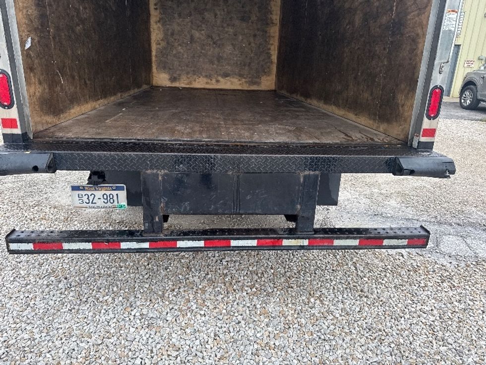 Light Duty Box Truck-Light and Medium Duty Trucks-Isuzu-2024-NPR EFI-Huntington-WV-169,540\n\t\tmiles-$ 34,000 - Image 9