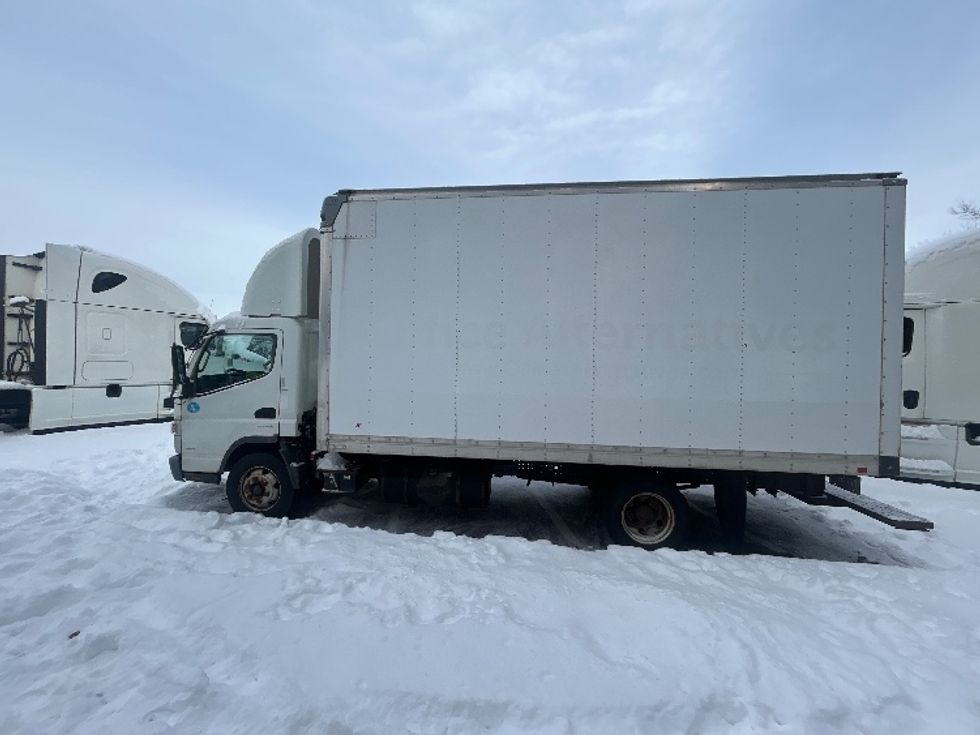 Light Duty Box Truck-Light and Medium Duty Trucks-Mitsubishi-2013-FUSO FE160-Londonderry-NH-145,213\n\t\tmiles-$ 13,000 - Image 4