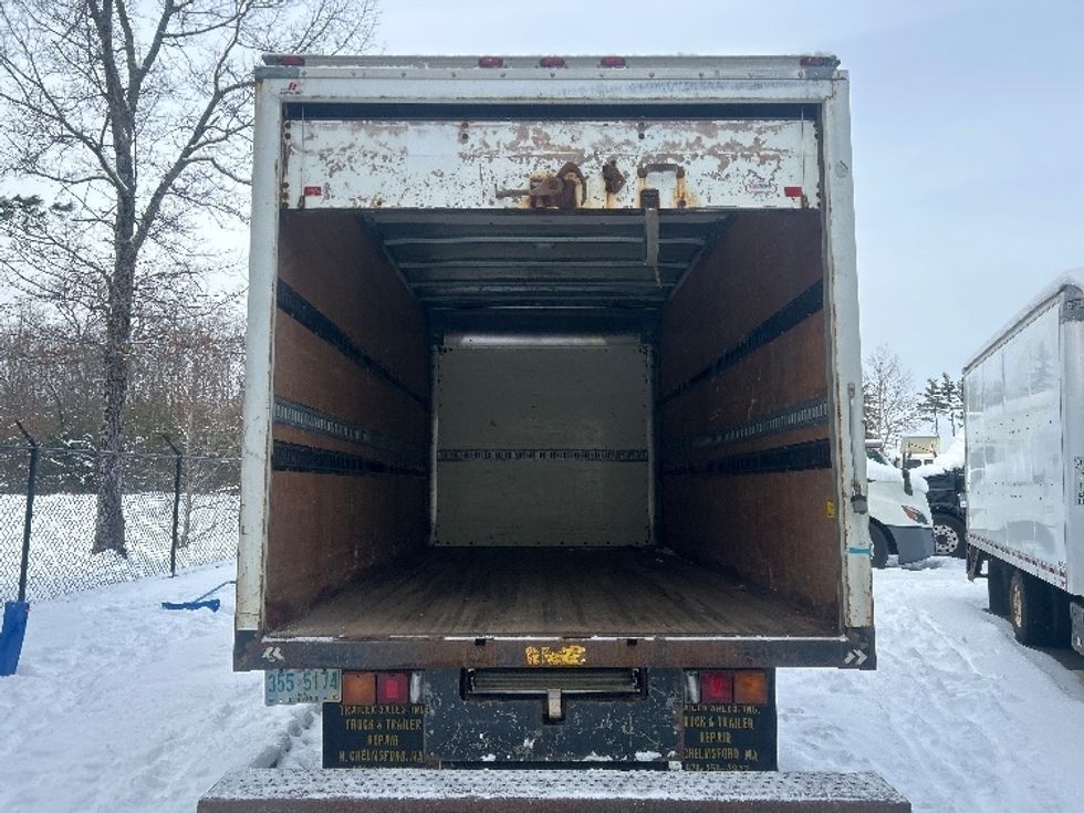 Light Duty Box Truck-Light and Medium Duty Trucks-Mitsubishi-2013-FUSO FE160-Londonderry-NH-145,213\n\t\tmiles-$ 13,000 - Image 9