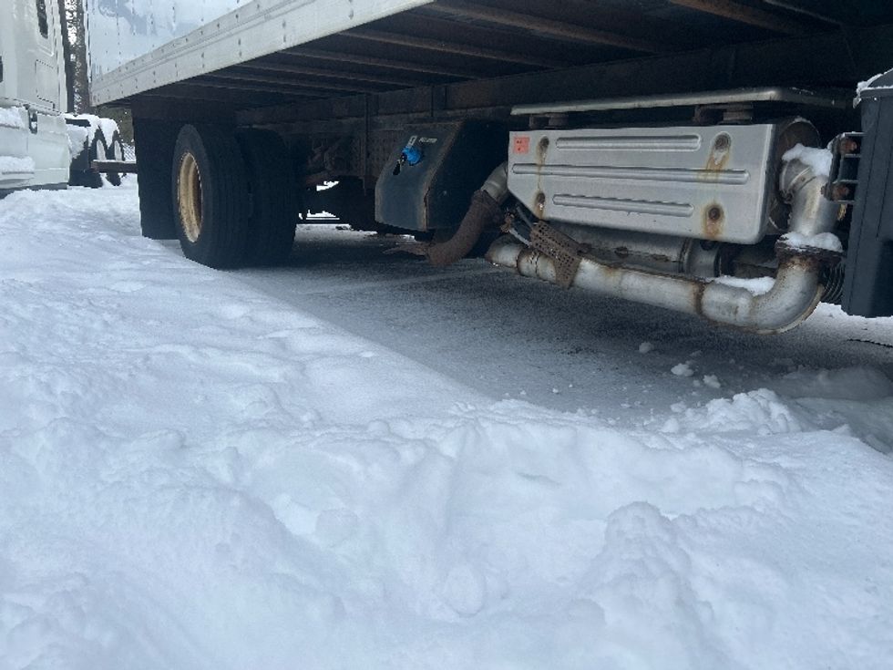 Light Duty Box Truck-Light and Medium Duty Trucks-Mitsubishi-2013-FUSO FE160-Londonderry-NH-145,213\n\t\tmiles-$ 13,000 - Image 14