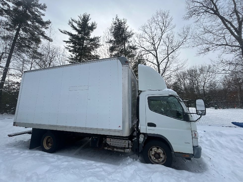 Light Duty Box Truck-Light and Medium Duty Trucks-Mitsubishi-2013-FUSO FE160-Londonderry-NH-145,213\n\t\tmiles-$ 13,000 - Image 15