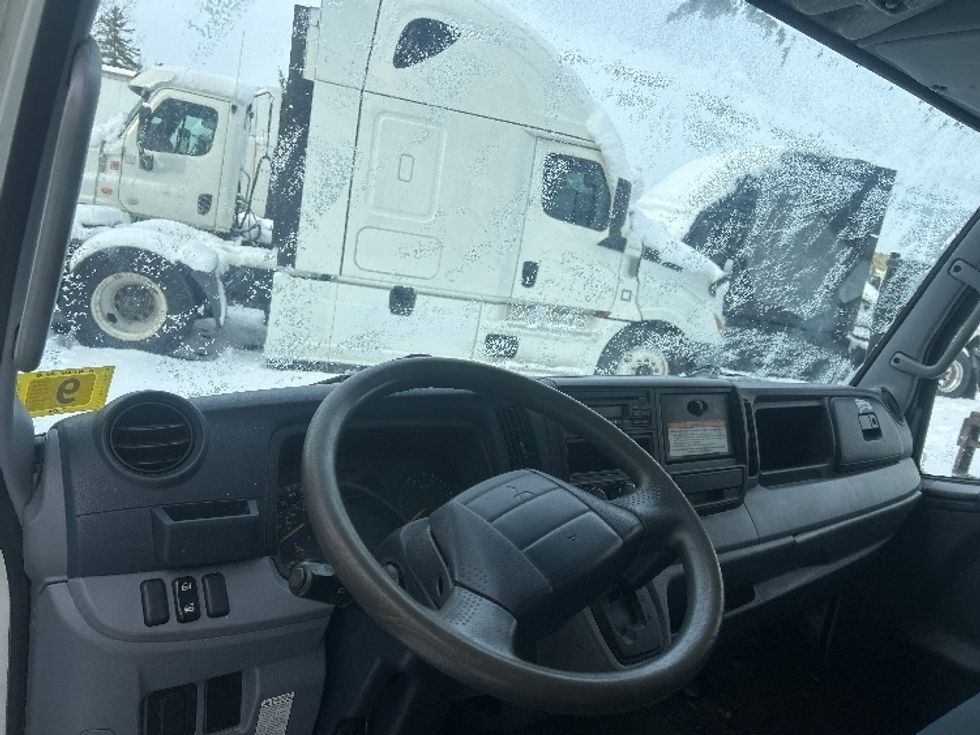 Light Duty Box Truck-Light and Medium Duty Trucks-Mitsubishi-2013-FUSO FE160-Londonderry-NH-145,213\n\t\tmiles-$ 13,000 - Image 18